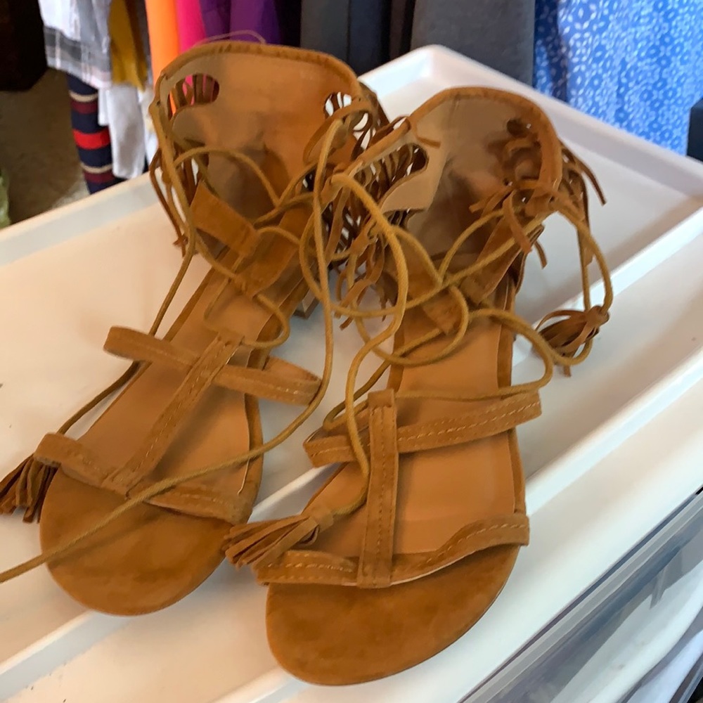 Women's Tan Strappy Sandals